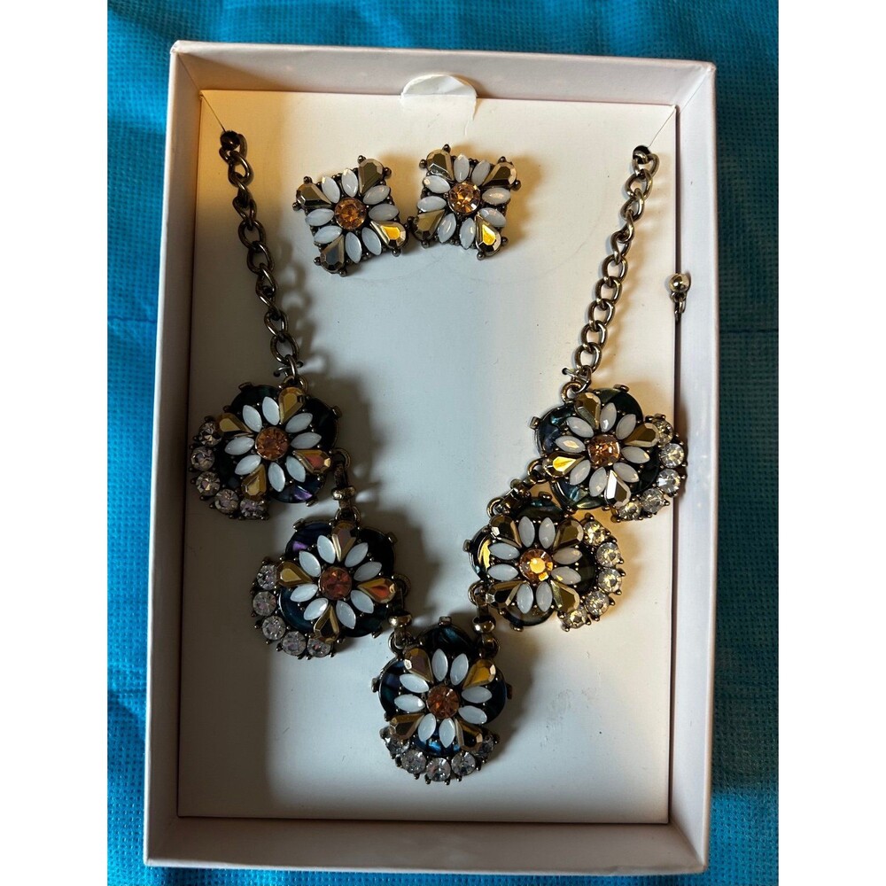 Vintage Floral Statement Necklace and Earring Set